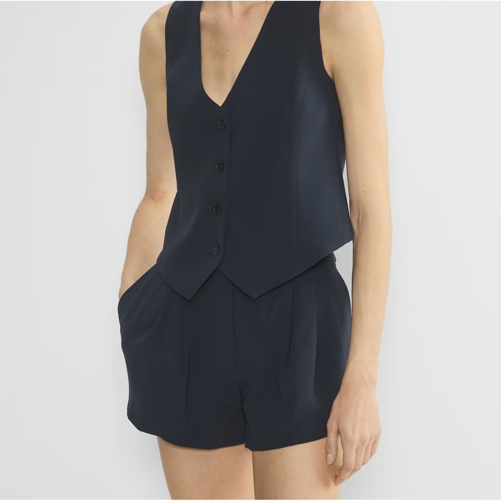 Aritzia Babaton Intercom Short, Black Noir , Size 0 - Picture 3 of 5